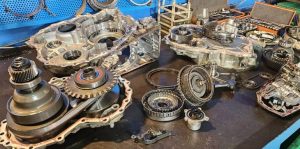 تعمیر گاه تخصصی گیربکس اتوماتیک رنو فلوئنس در تهران 