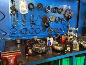 علائم خرابی گیربکس فونیکس