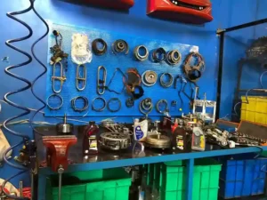 تعمیرگاه تخصصی گیربکس اتوماتیک اچ سی کراس در تهران