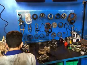 تعمیرگاه تخصصی گیربکس اتوماتیک فردا SX5 در تهران