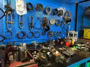 بازسازی و یا اورهال گیربکس کی ام سی 