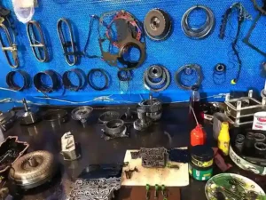 علائم خرابی گیربکس اتوماتیک KMC T8