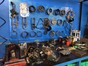 خدمات تخصصی تعمیر گیربکس جیلی در مدرن گیربکس