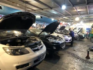 تعمیرگاه تخصصی گیربکس اتوماتیک کیا استینگر در تهران