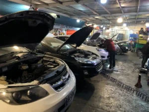 تعمیرگاه تخصصی گیربکس اتوماتیک کیا کارنز در تهران